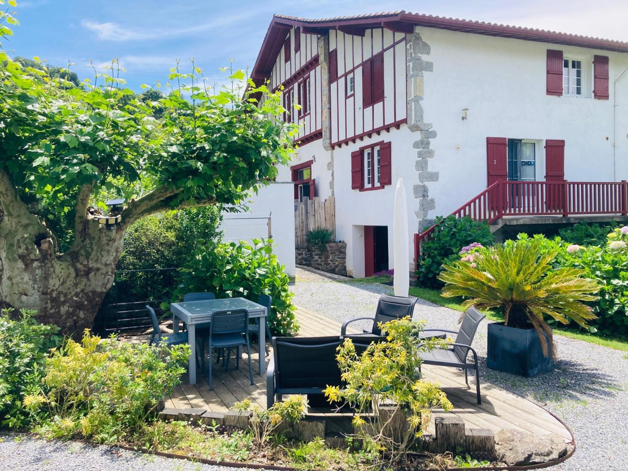 Location Eyheraldia - Votre T3 Au Coeur Du Pays Basque Hasparren Exterior foto